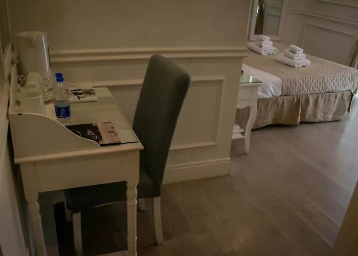 Oda ve Kahvaltı Charme & Chic Prestige 4*
